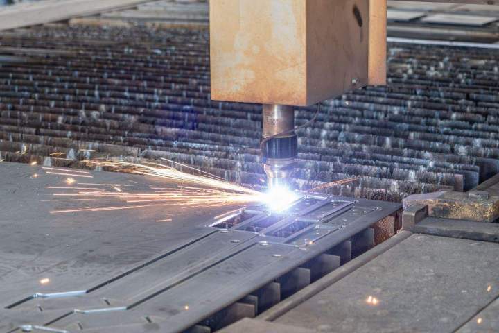 Nous effectuons des travaux de tôlerie industrielle.